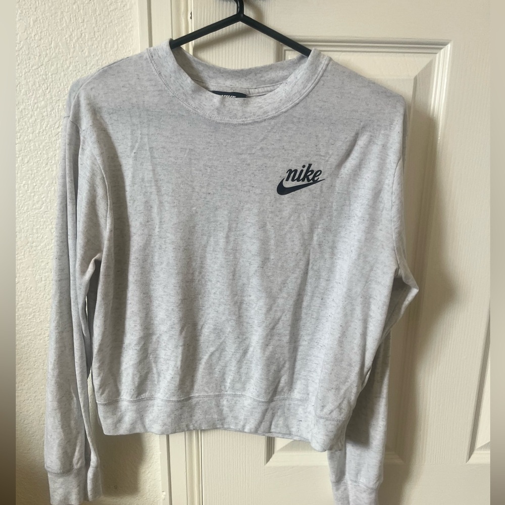 Nike long sleeve shirt